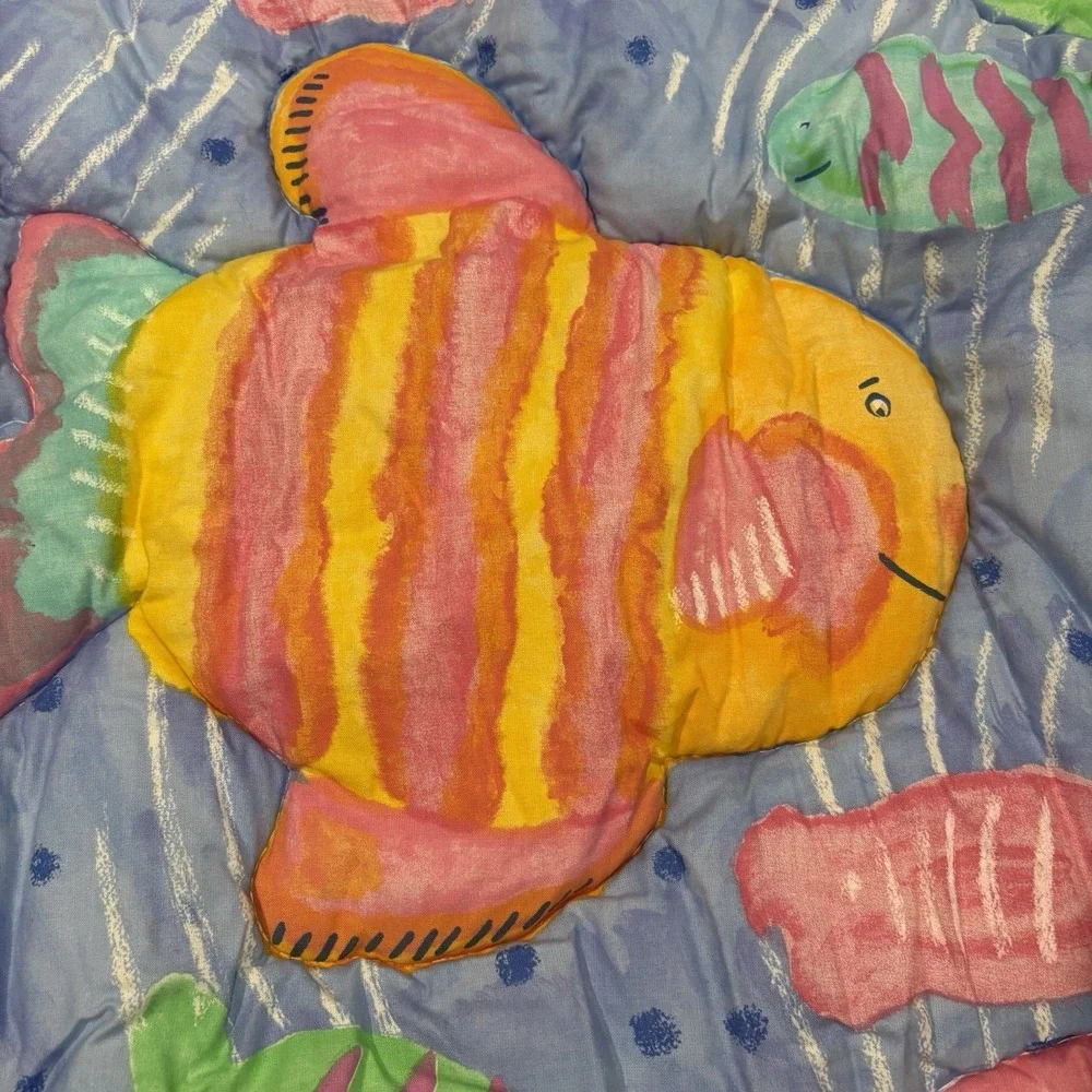 Vtg Colorful Fish Baby Quilt Crib Blanket Comforter Y2K Ruffle Hem 43x 34